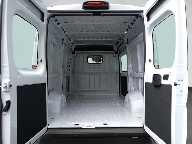Peugeot Boxer Kaw. 335 L2H2 2.2 BlueHDi 140 S/S