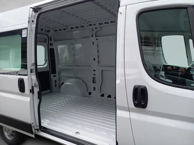 Peugeot Boxer Kaw. 335 L2H2 2.2 BlueHDi 140 S/S