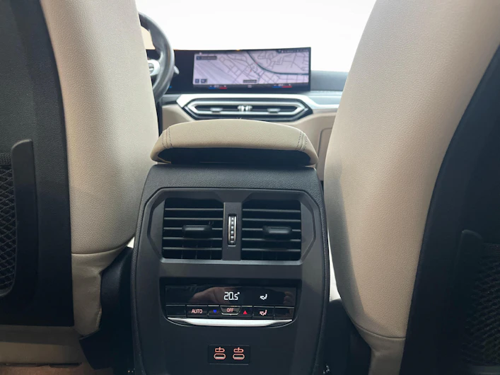 Fahrzeugbild BMW 3 SERIES