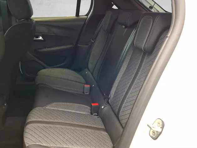 Peugeot 208 1.2 Hybrid Allure Premium