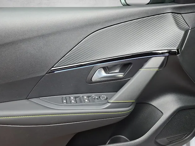 Peugeot 208 e-GT 51kWh