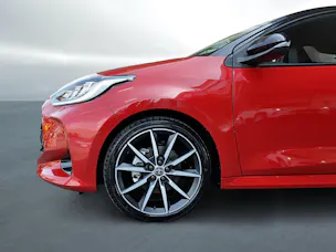 Toyota Yaris 1.5 VVT-i HSD GR Sport