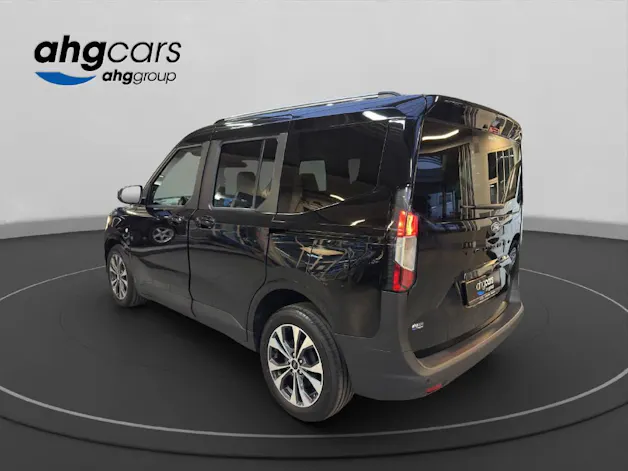 Ford Tourneo Courier 1.0 EcoBoost Titanium