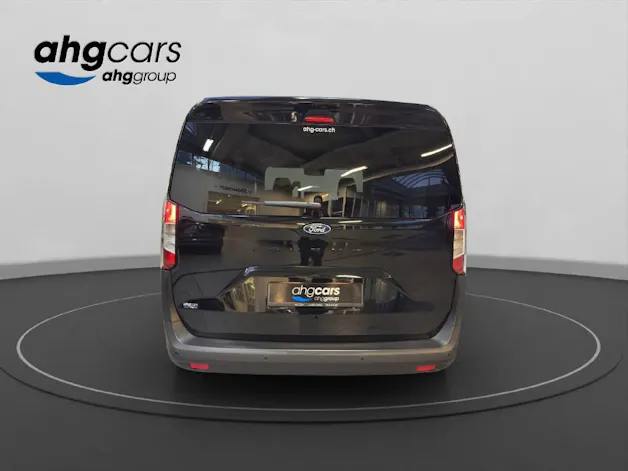 Ford Tourneo Courier 1.0 EcoBoost Titanium