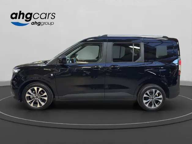 Ford Tourneo Courier 1.0 EcoBoost Titanium
