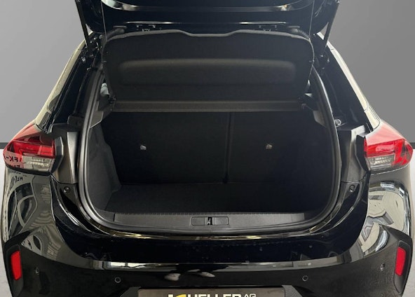 Vehicle image 4 Vehicle image 4