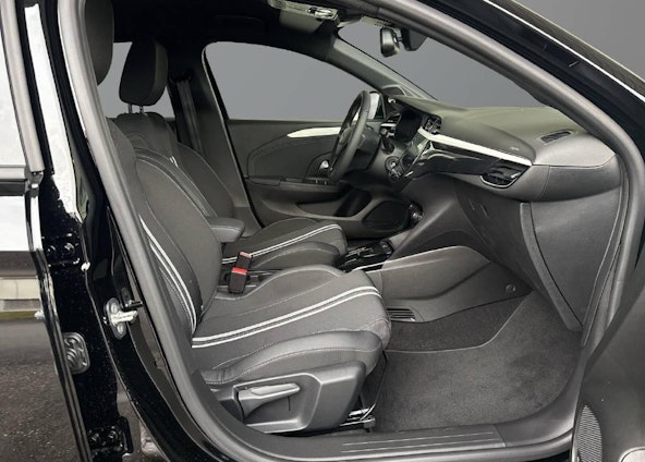 Vehicle image 12 Vehicle image 12