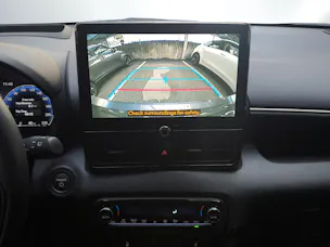 Toyota Yaris 1.5 VVT-i HSD Premium