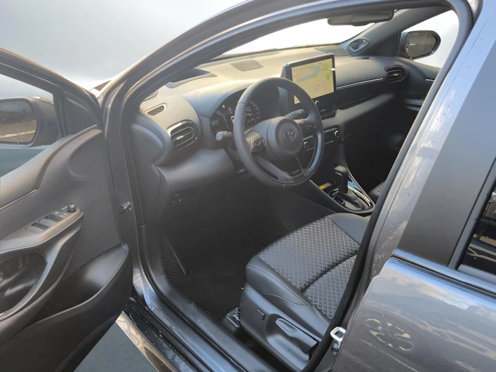 Fahrzeugbild TOYOTA YARIS