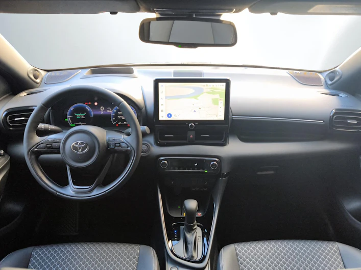 Fahrzeugbild TOYOTA YARIS