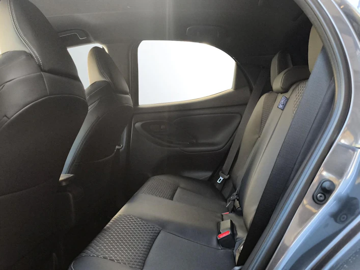 Fahrzeugbild TOYOTA YARIS