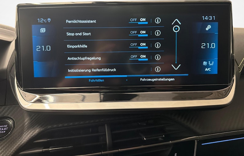 Vehicle image PEUGEOT 2008