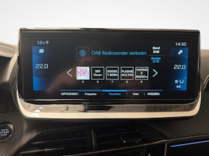 Vehicle image PEUGEOT 2008 1.2 PureTech 155 GT