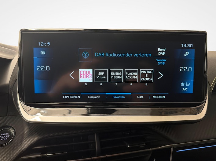 Vehicle image PEUGEOT 2008