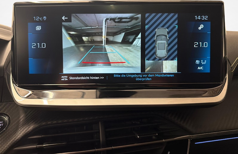 Vehicle image PEUGEOT 2008