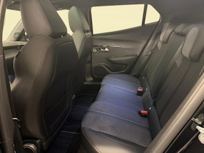 Vehicle image PEUGEOT 2008 1.2 PureTech 155 GT