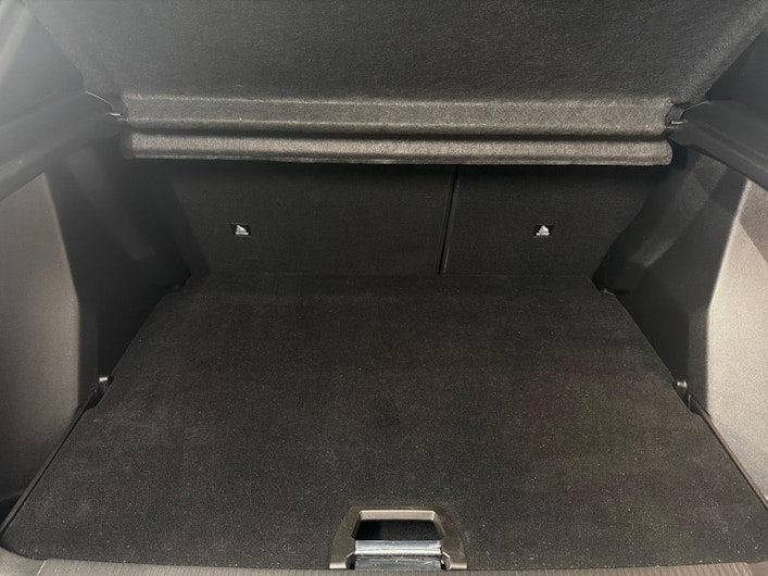 Vehicle image PEUGEOT 2008