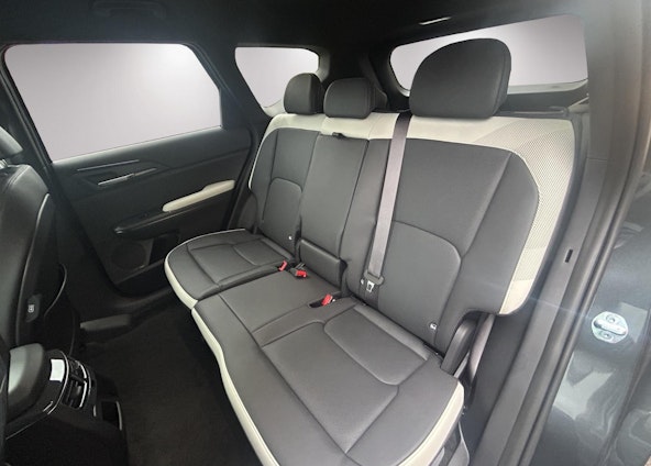 Vehicle image 15 Vehicle image 15