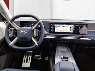DS Automobiles No8 E-Tense Jules Verne 4x4