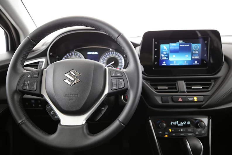image du véhicule SUZUKI S-CROSS