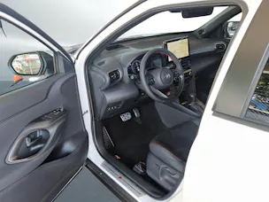 Toyota Yaris Cross 1.5 VVT-i HSD GR Sport