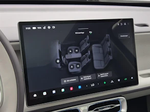 https://vehicle.imgix.net/4174935/0aeb3ff0-35c2-43b4-b4ec-e8f69f94ba24.jpg