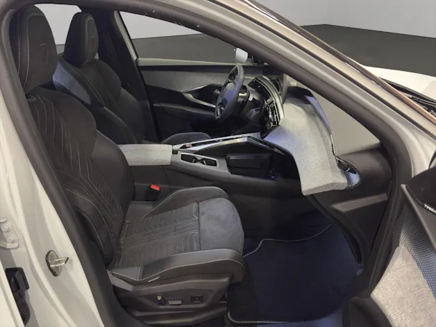 Peugeot 3008 e-Launch Edition AWD