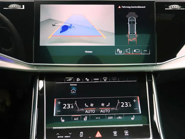 Audi Q8 SUV 55 TFSI e S line quattro T-Tronic