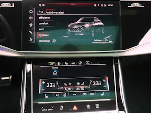 Audi Q8 SUV 55 TFSI e S line quattro T-Tronic