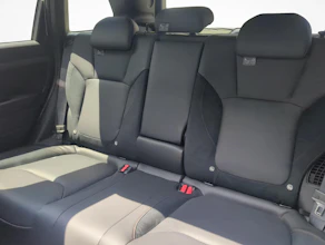 https://vehicle.imgix.net/4175039/d9638b55-59dc-4660-9d4d-877e3aa80abf.jpg