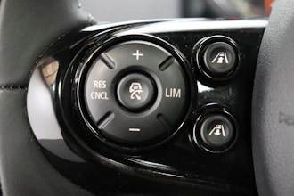 https://vehicle.imgix.net/4175049/483f1af7-4685-41eb-b452-9ce9776d4a36.JPG