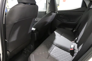 Fahrzeugbild TOYOTA Yaris 1.5 VVT-i HSD Comfort