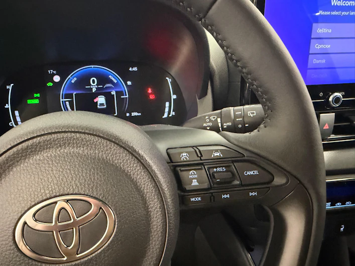 Fahrzeugbild TOYOTA YARIS