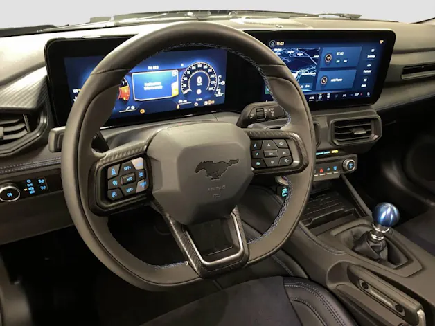 Ford Mustang Coupé 5.0 V8 Dark Horse