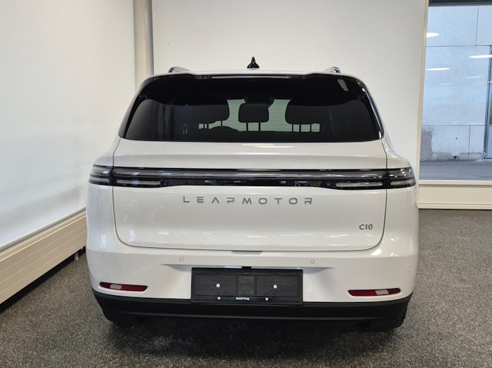 Vehicle image LEAPMOTOR C10