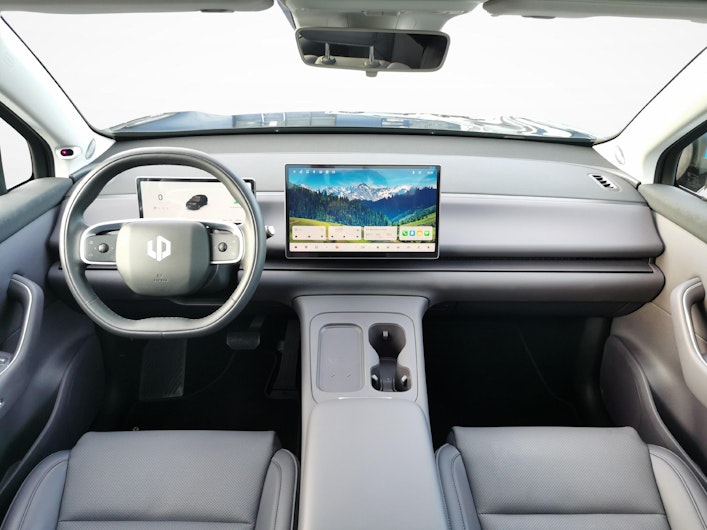 Vehicle image LEAPMOTOR C10