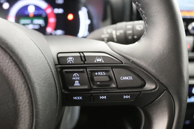 Fahrzeugbild TOYOTA YARIS