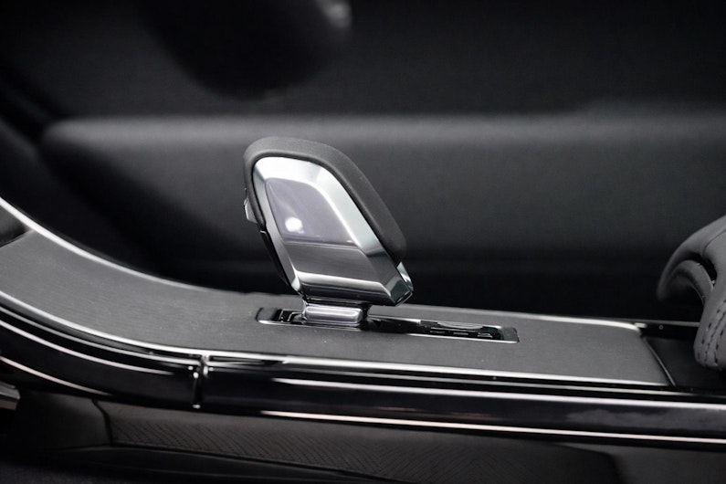 Vehicle image LAND ROVER RANGE ROVER VELAR