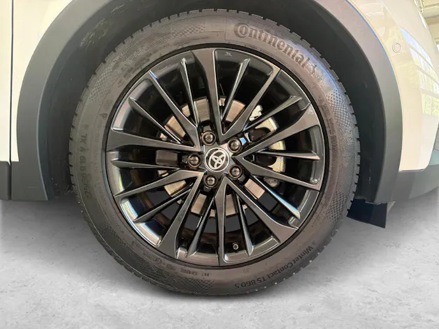 Toyota C-HR 2.0 HEV Style 4x4 - Ruote e servizi inclusi