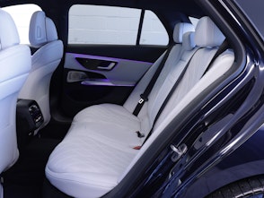 Vehicle image MERCEDES-BENZ E 450 d AMG Line 4matic Kombi