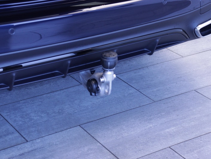 Vehicle image MERCEDES-BENZ E 450