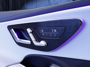 Vehicle image MERCEDES-BENZ E 450 d AMG Line 4matic Kombi