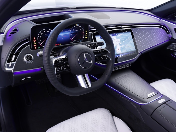 Vehicle image MERCEDES-BENZ E 450