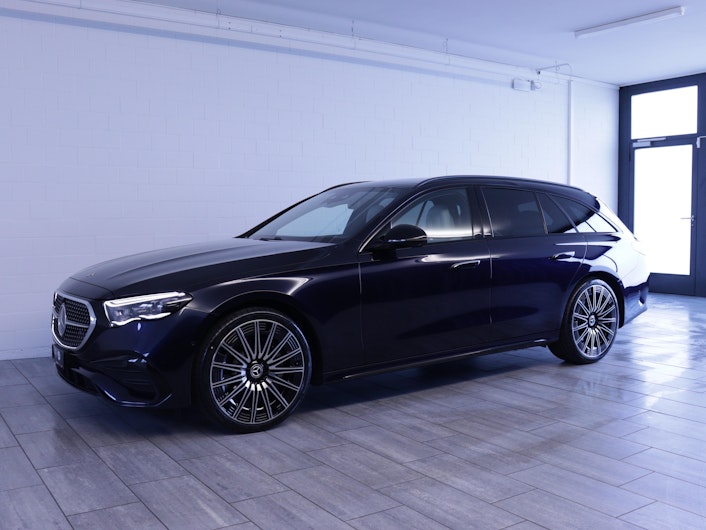 Vehicle image MERCEDES-BENZ E 450