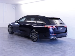 Vehicle image MERCEDES-BENZ E 450 d AMG Line 4matic Kombi