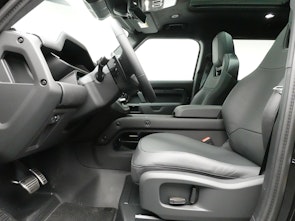 Vehicle image LAND ROVER Defender 110 4.4 V8 Octa Black