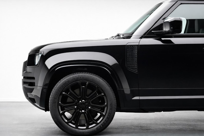 Vehicle image LAND ROVER DEFENDER