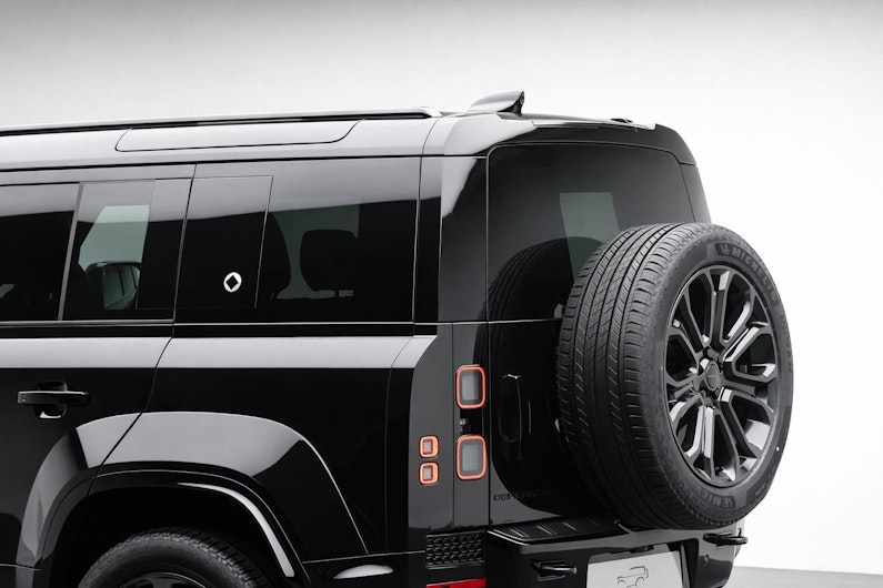 Vehicle image LAND ROVER DEFENDER