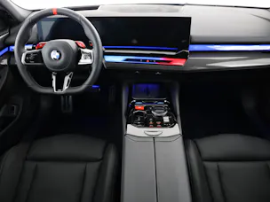 BMW M5 xDrive Touring