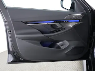 BMW M5 xDrive Touring